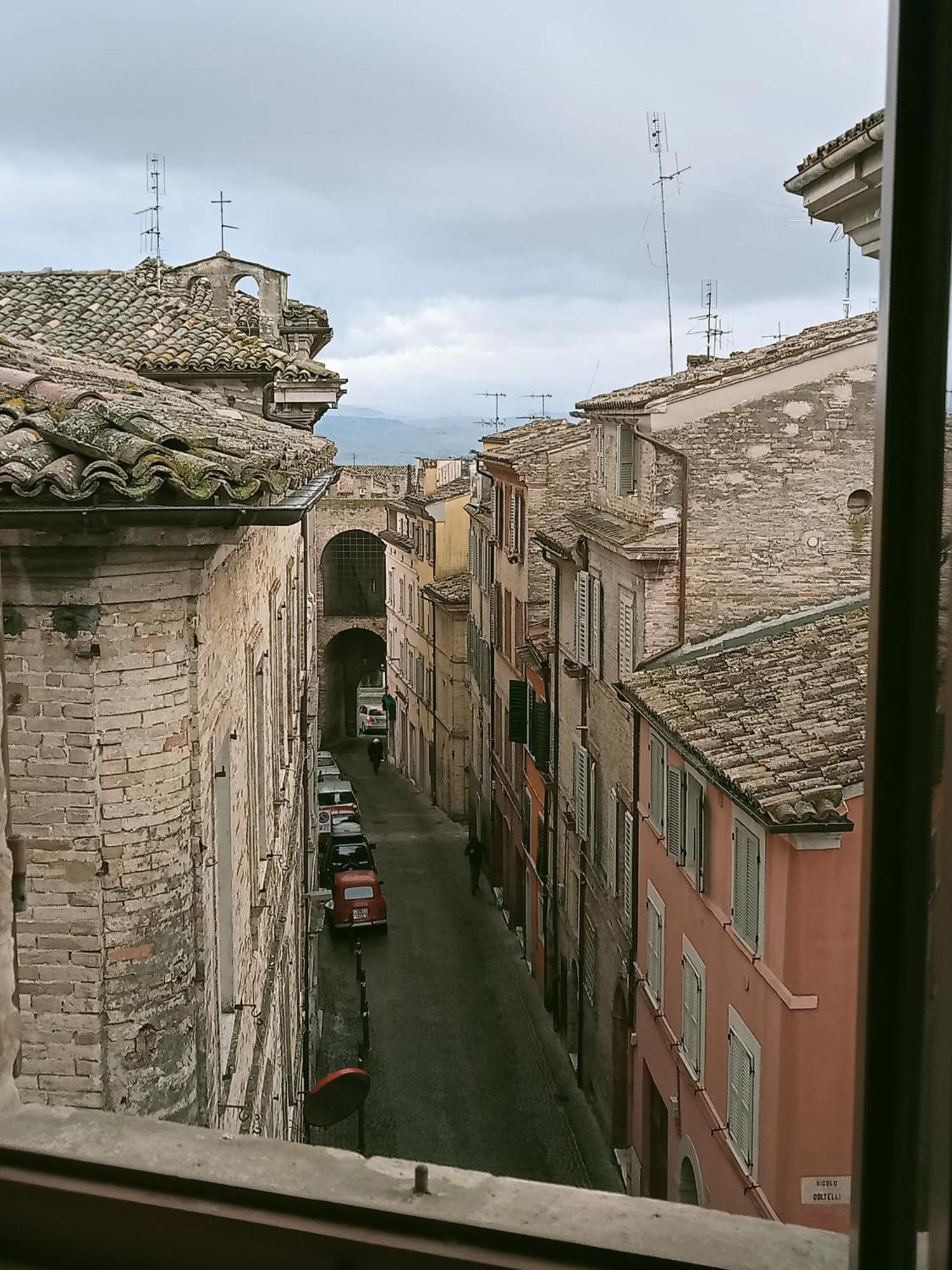 Camere Via Crispi Centro Storico Ματσεράτα Εξωτερικό φωτογραφία