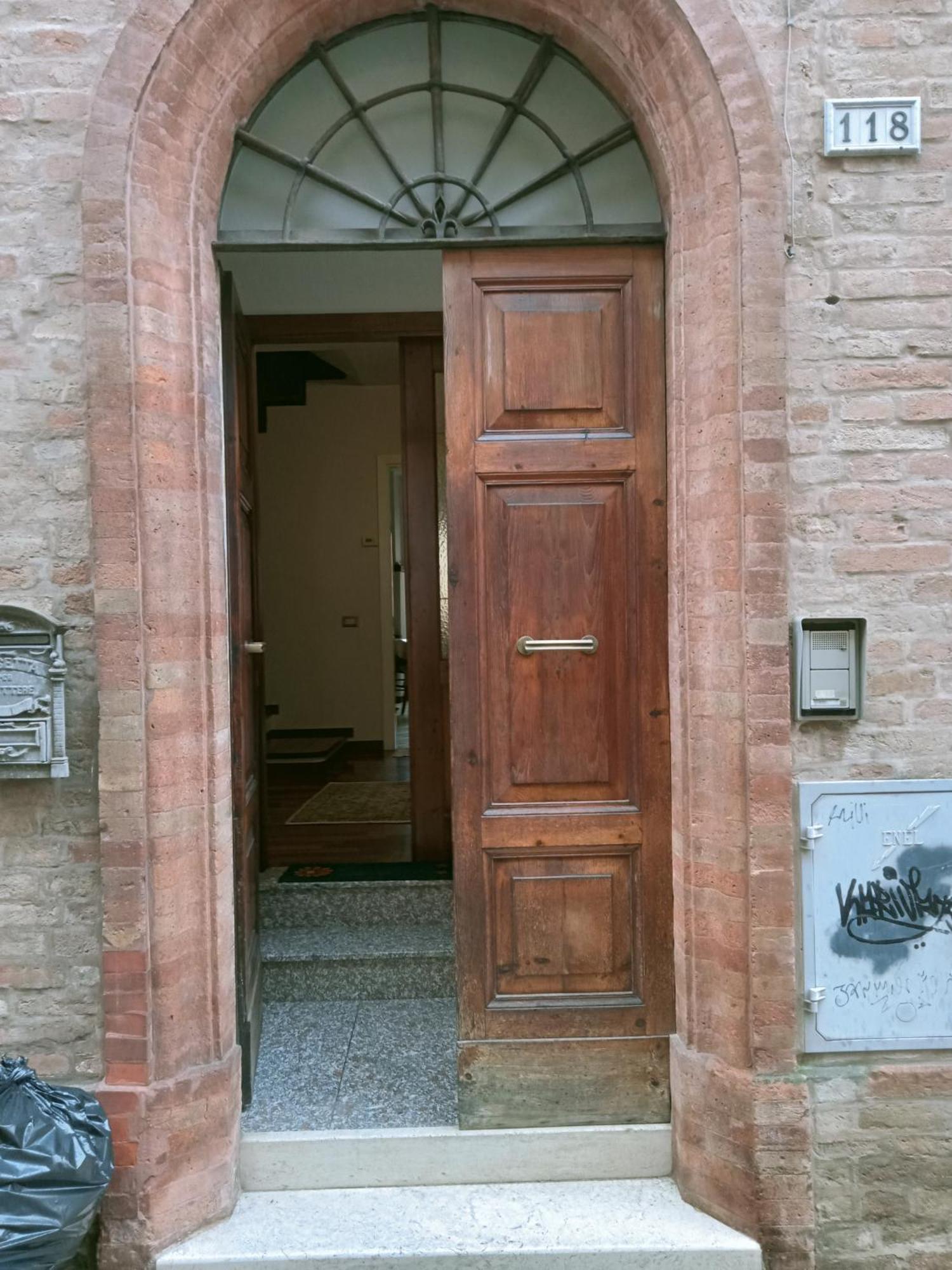 Camere Via Crispi Centro Storico Ματσεράτα Εξωτερικό φωτογραφία